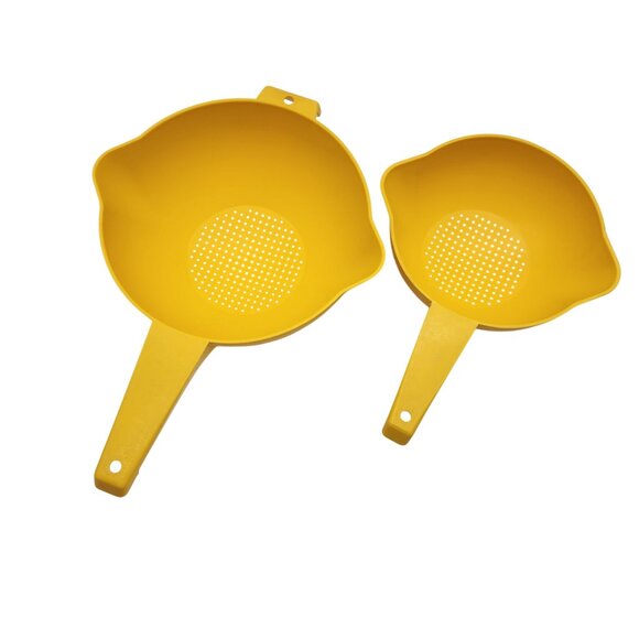 Tupperware yellow Colander Set Of 2 Strainers - Picture 1 of 3
